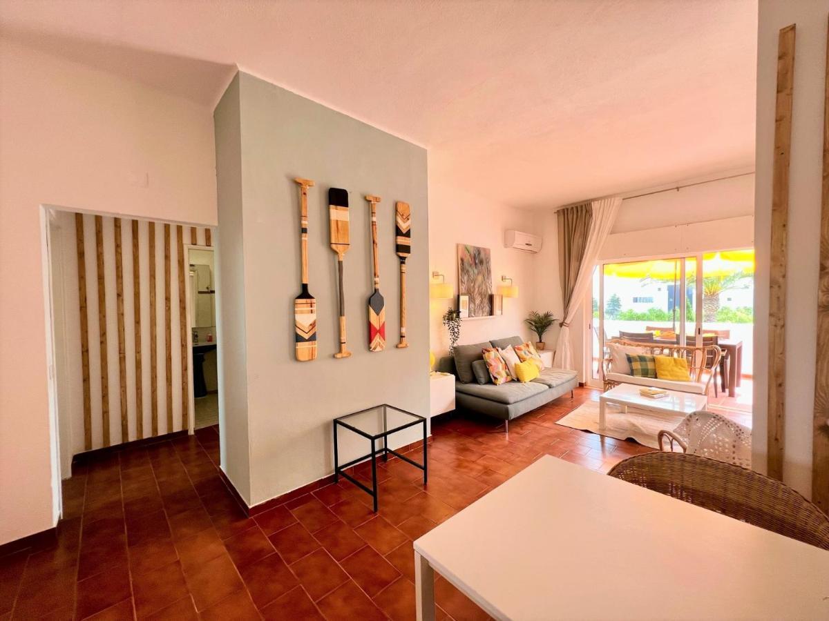 Apartment Twins 2 With Pool By Homing Armacao de Pera
